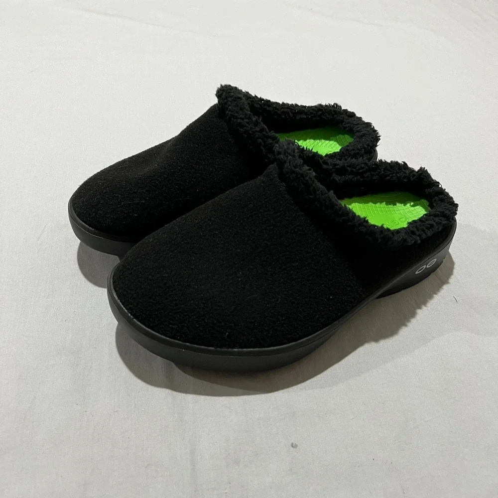 OOFOS Mens Black Sherpa Upper OoCoozie Mule Recovery Slip-On Slippers Size 10